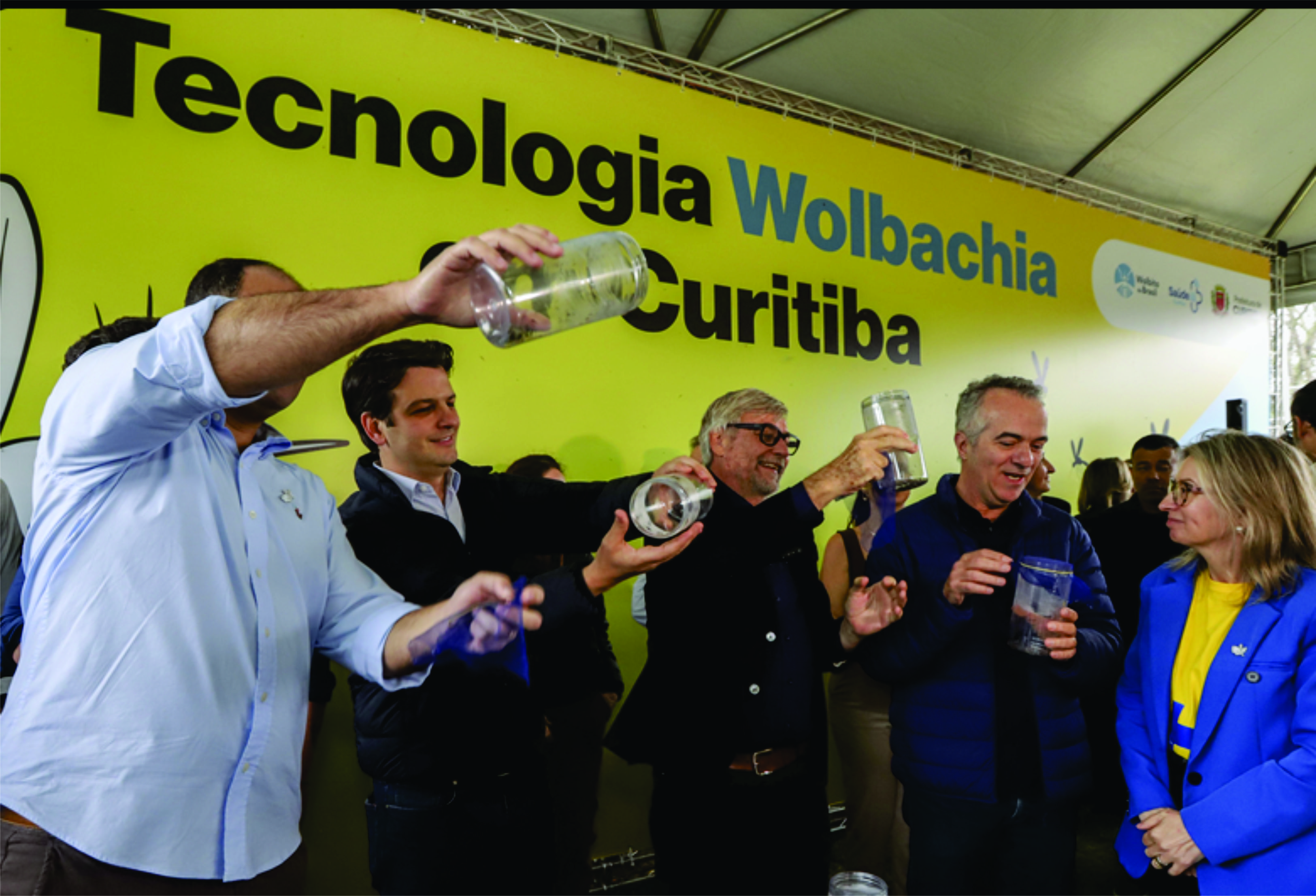 Após derrubar casos de dengue, prefeito Eduardo Pimentel amplia a estratégia de sucesso com a soltura dos mosquitos que combatem a doença