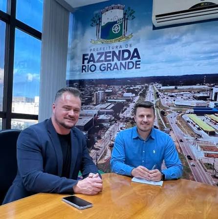 O prefeito de Fazenda Rio Grande, Marco Marcondes (PSD), retornou ao cargo