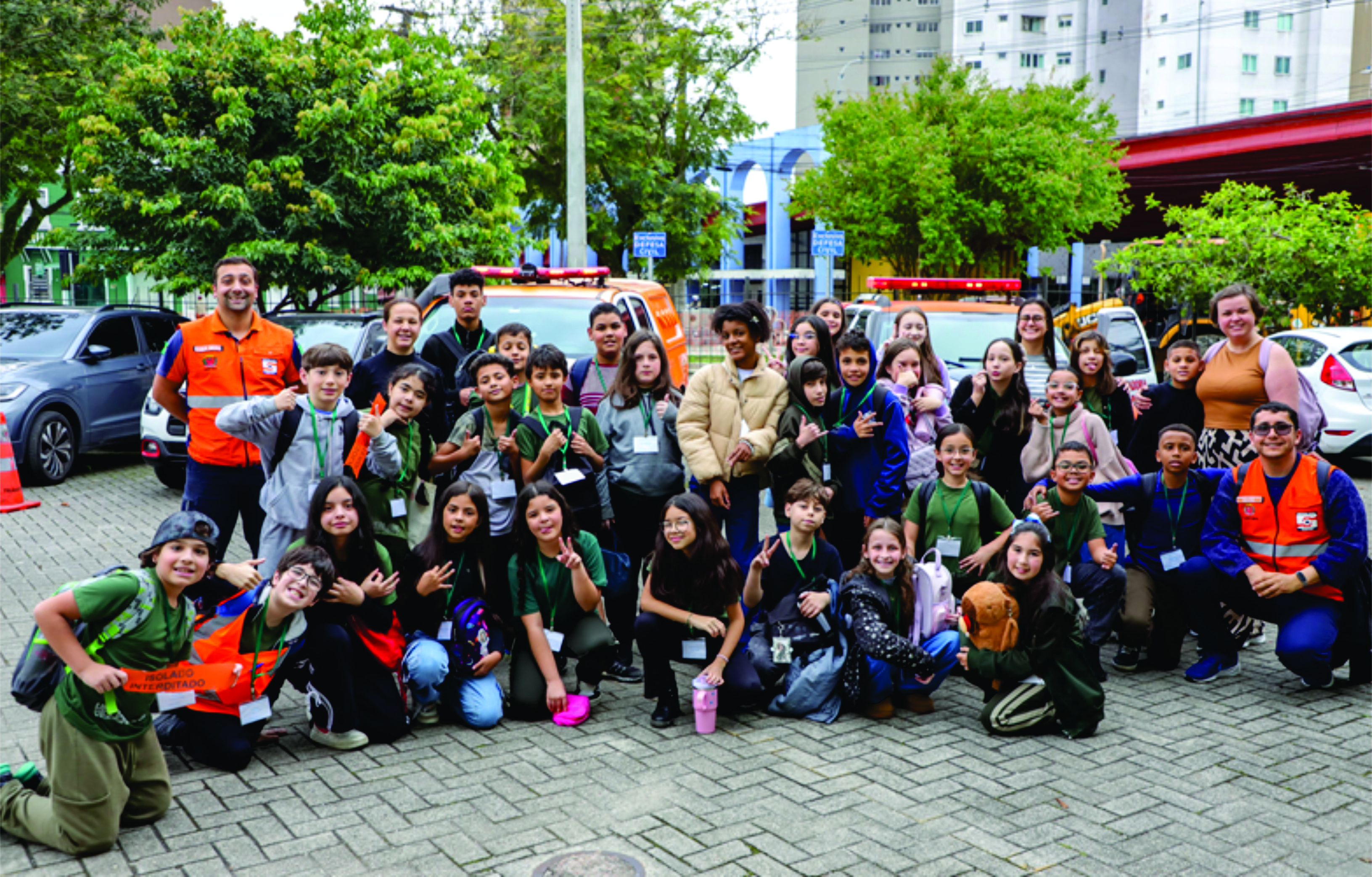 Defesa Civil recebe estudantes e mostra ações de prevenção em Curitiba