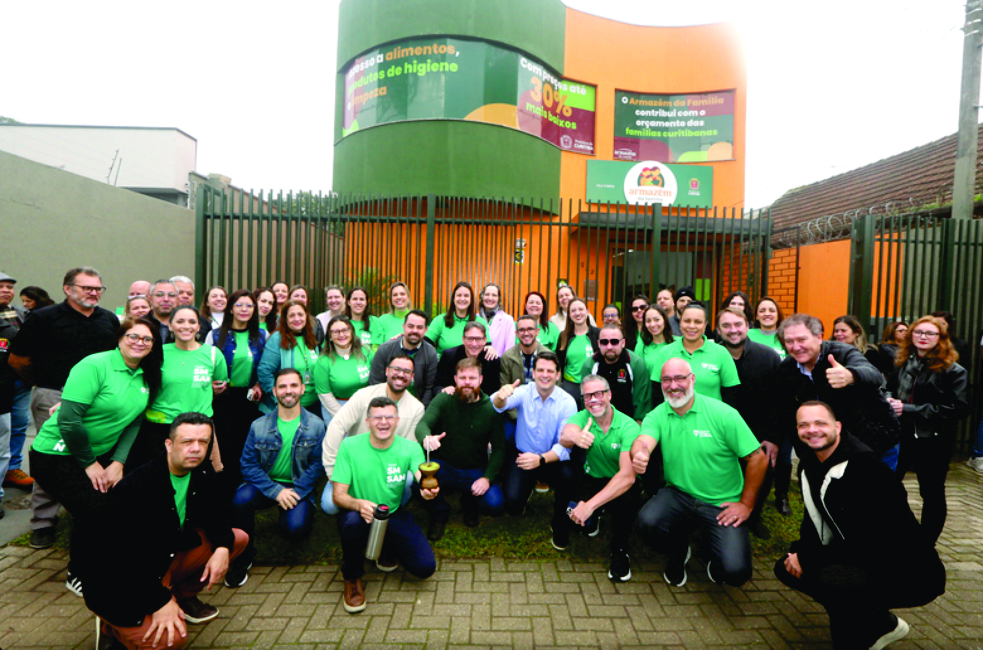 Eduardo Pimentel inaugura nova sede do Armazém da Família na Vila Torres