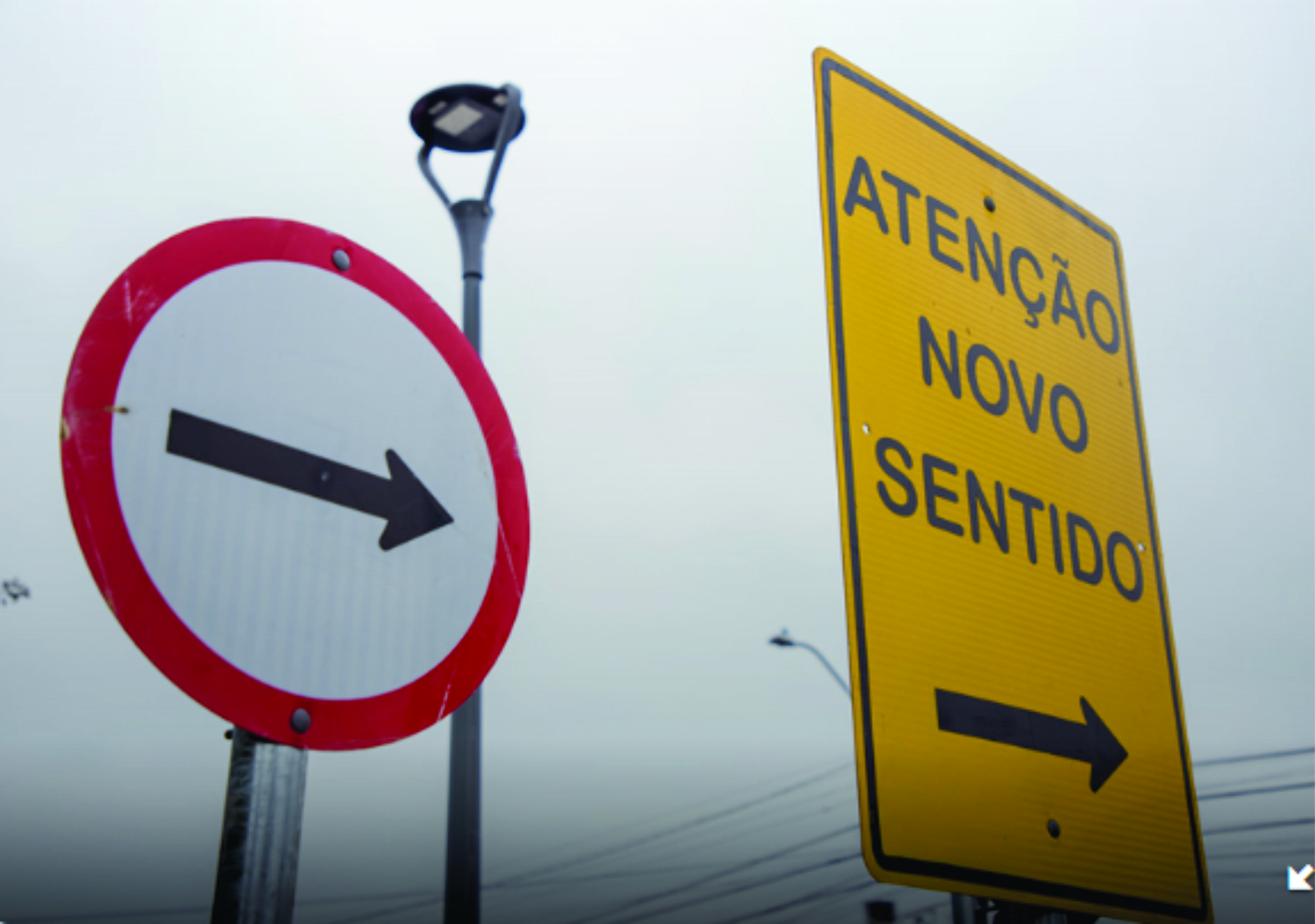 Rua Barão do Rio Branco passa a ter sentido único na quadra da Câmara Municipal de Curitiba nesta quarta-feira