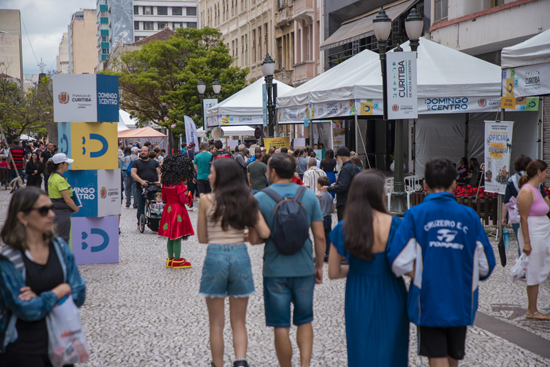 Domingo no Centro leva cultura geek, atrações para toda a família e serviços gratuitos à Rua XV