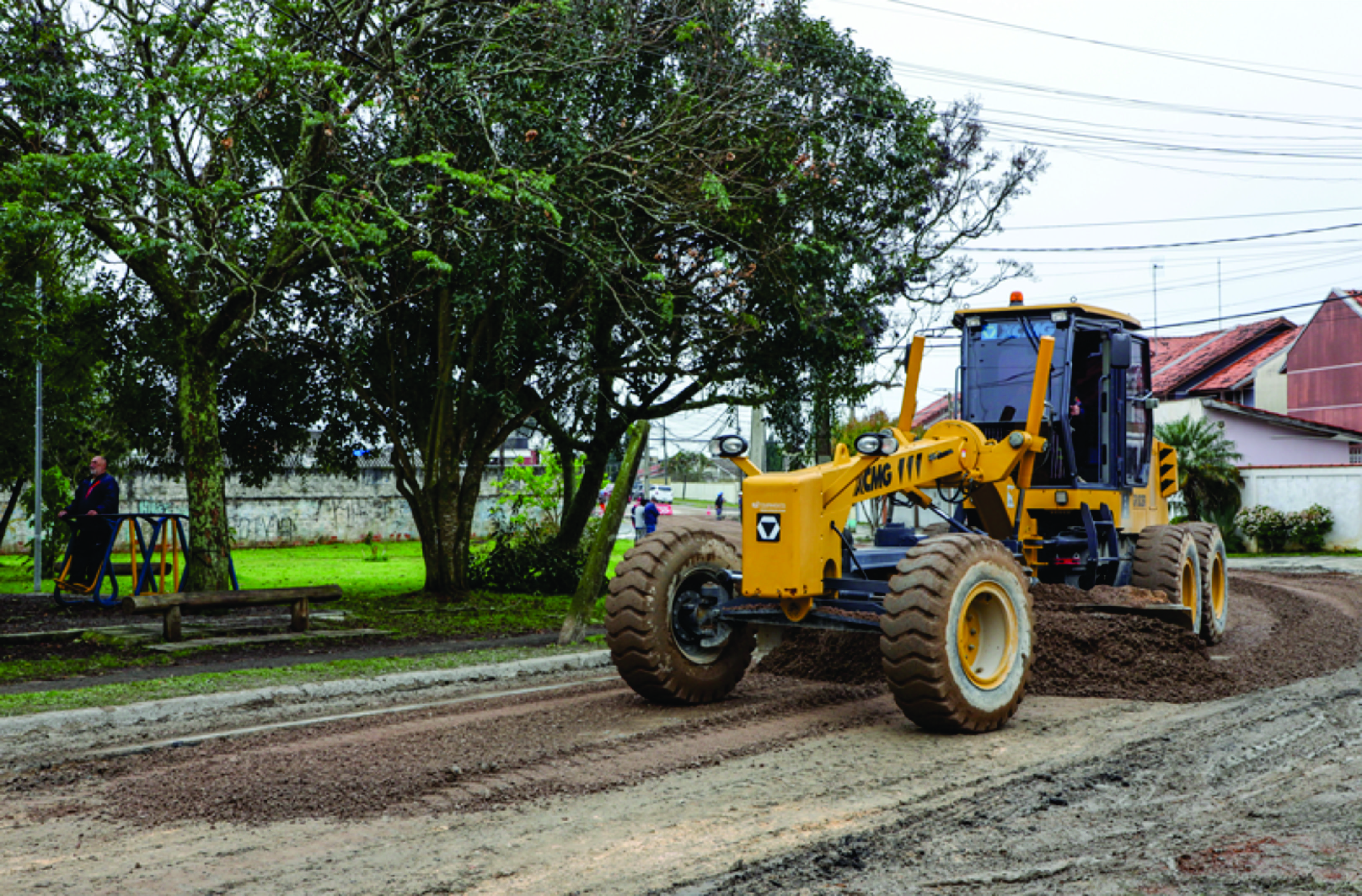 Asfalto novo transforma ruas e melhora mobilidade no Alto Boqueirão