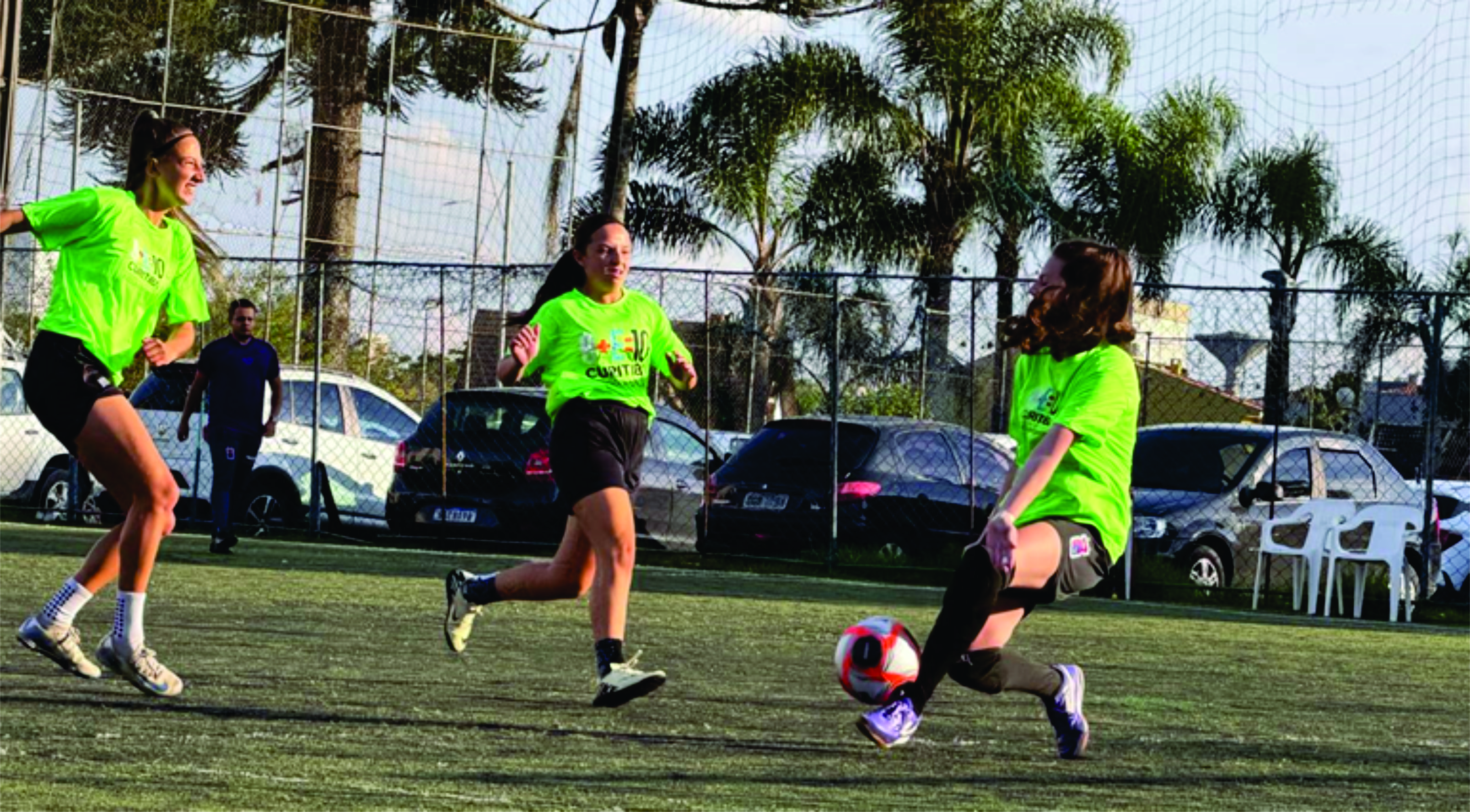 Festival de Futebol 7 reúne 150 meninas no Alto Boqueirão