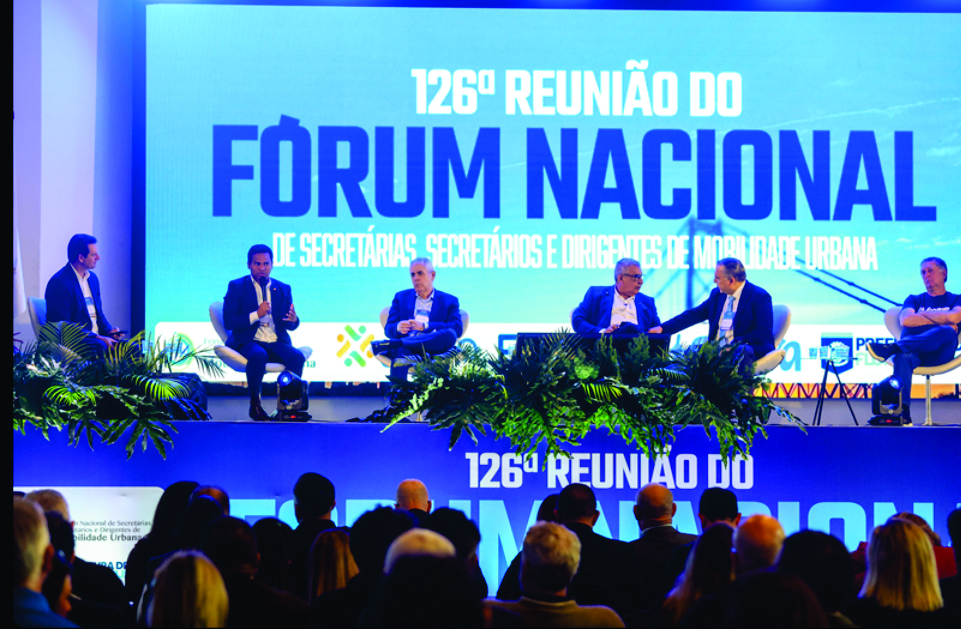 Prefeitura de Curitiba participa de Fórum Nacional em Santa Catarina