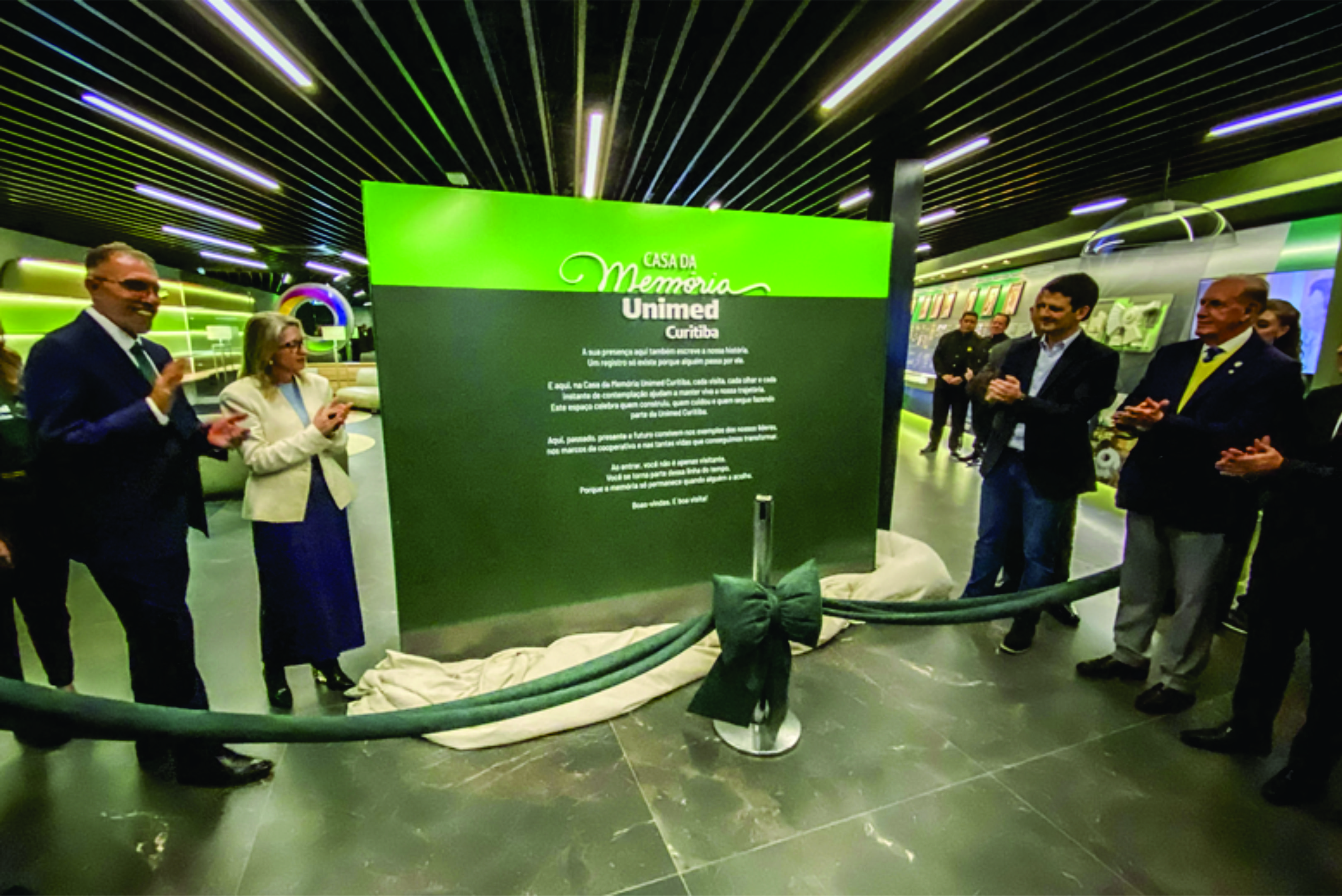 Prefeito participa da inauguração de novo complexo da Unimed Curitiba e da Casa da Memória da cooperativa