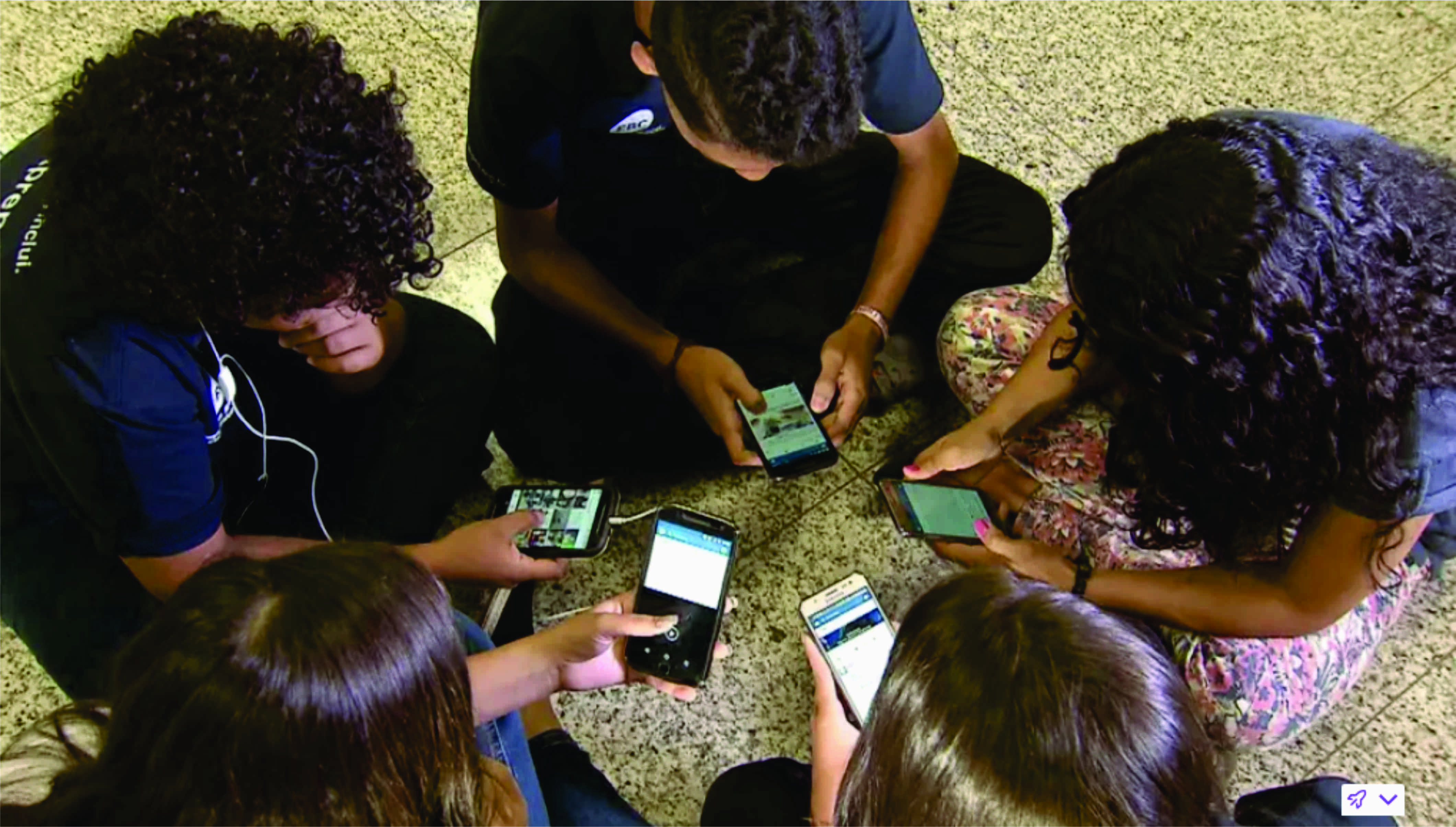 Ao menos 16 redes estaduais já proíbem celular em escolas mesmo antes de lei federal